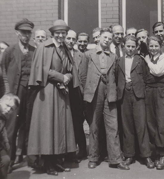 Sister Mary Szostak with Sudetan immigrants