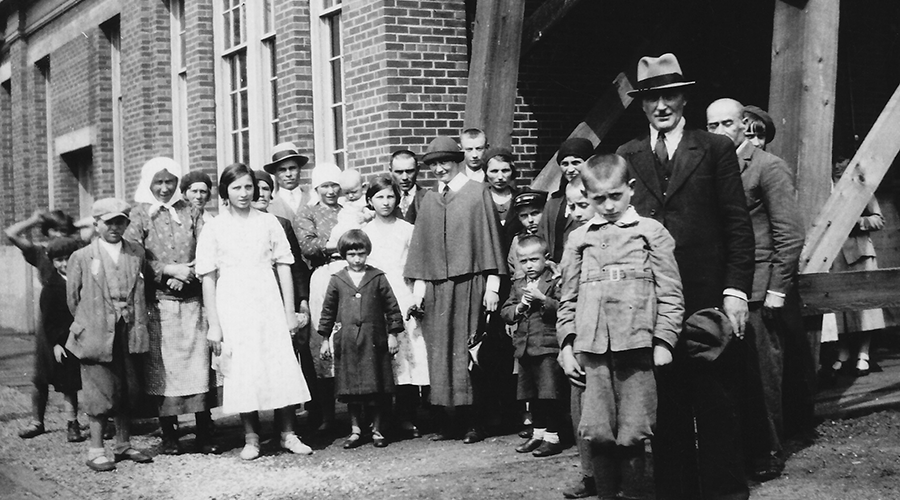 Sister Josephine Dulaska with immigrants